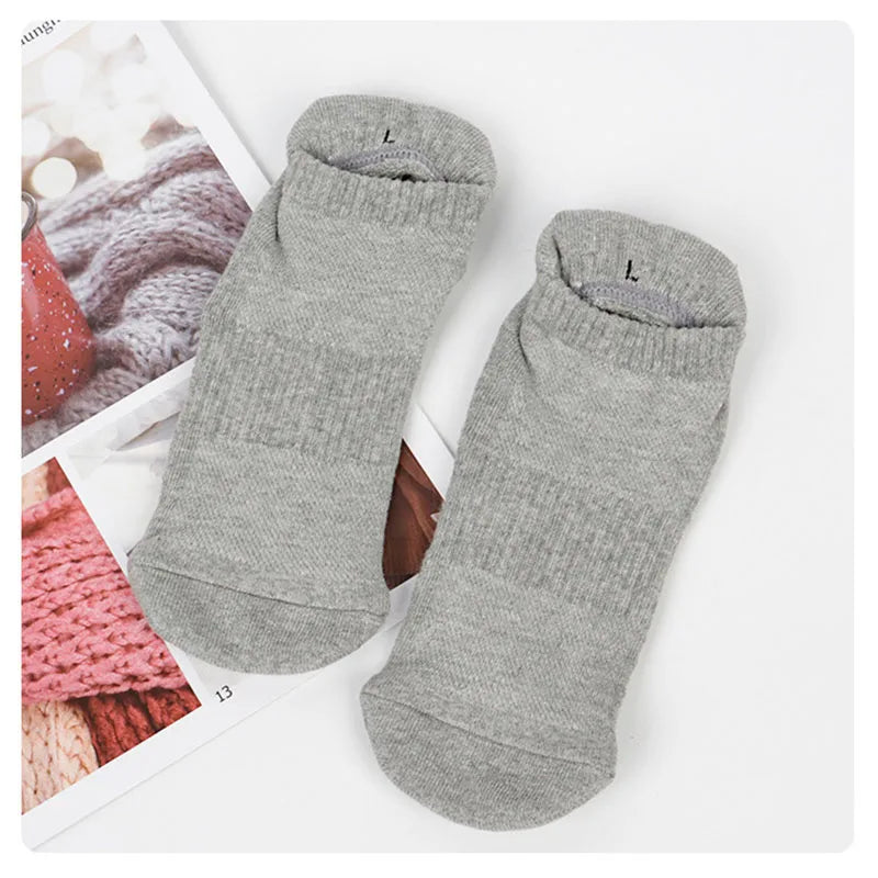 Unisex Sport Non Slip Yoga Socks with Grips Non-slip Fitness Exercise Ankle Socks - 1 pair