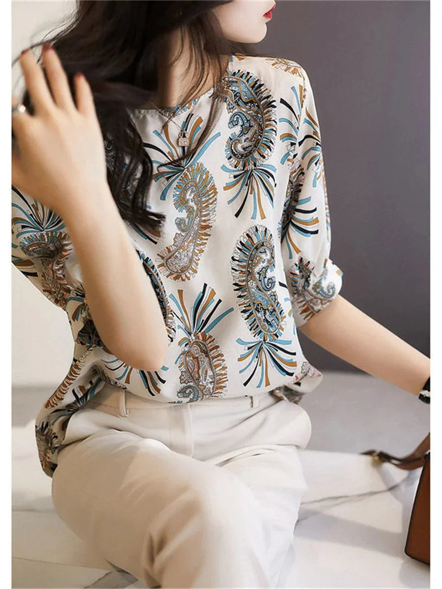Woman Summer Style Chiffon Blouses Casual Half Lantern Sleeve O-Neck Flower Printed Blouse