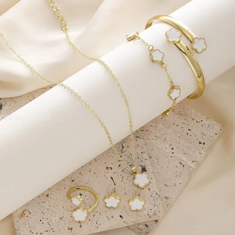Hot Selling Plum Blossom Plant Five Leaf Flower Jewelry Set Bracelet Necklace Earrings Women Stainless Steel High Quality