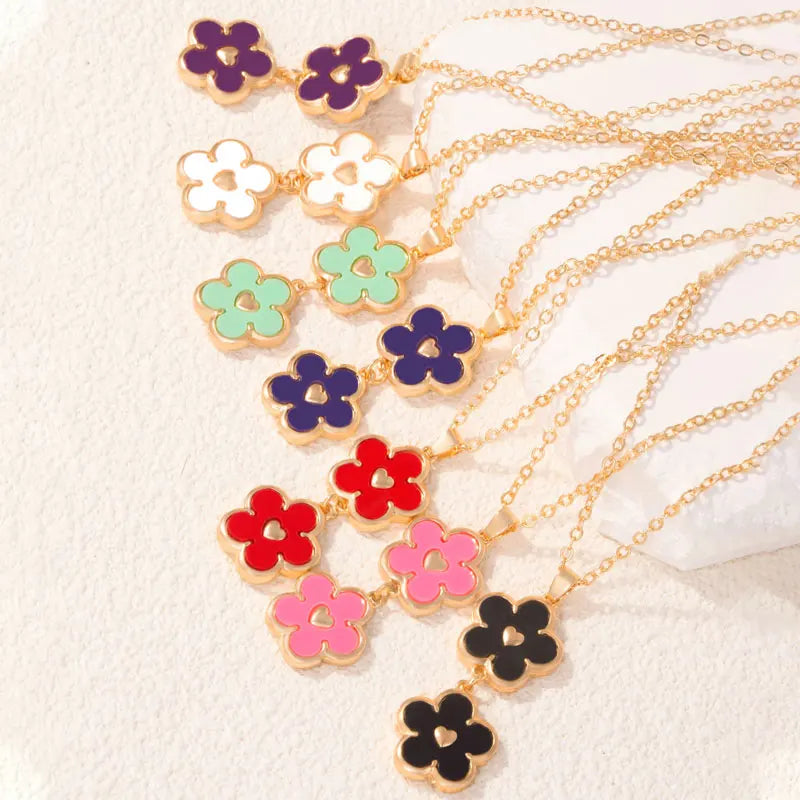 Hot Selling Colorful Plant Five Leaf Petal Pendant Flower Necklace for Women Fashion