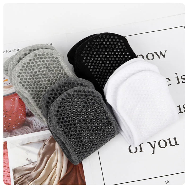 Unisex Sport Non Slip Yoga Socks with Grips Non-slip Fitness Exercise Ankle Socks - 1 pair