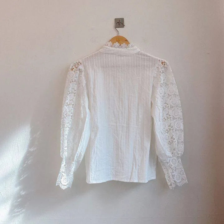 Women Chiffon Button Turtleneck Shirt Chic Elegant Floral Lace Fluffy Long Sleeve Top Fashion Hollow Oversize Blouse