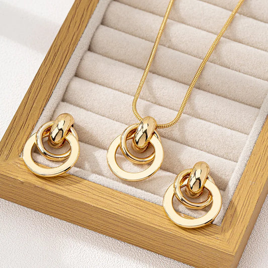 A Suit of Vintage Gold Color Simple Metal Geometry Circle Necklace Earrings Set for  Women