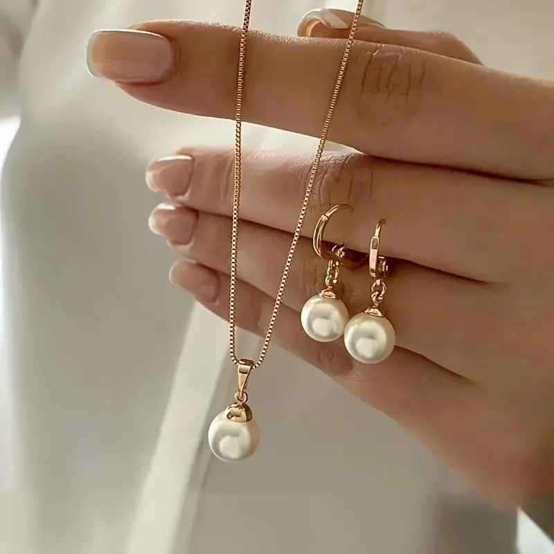 3 Pcs Round Pearl Jewelry Set Of Earring Pendant Necklace For Women Exquisite Fashion Rhinestone Jewelry Set