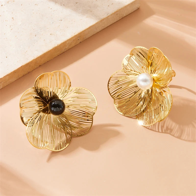 Stainless Gold plated 3D hollow camellia Pearl Necklace Bracelet Ring Suit Women Girl New Trend Non-fading jewelry Set
