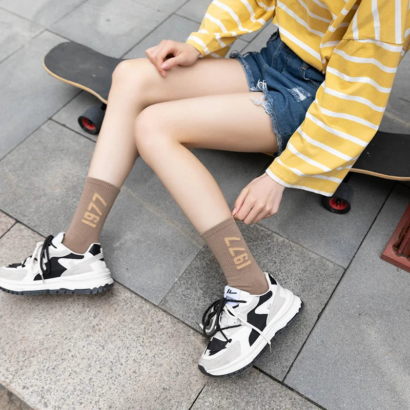 4 Pairs Hip Hop Socks Men & Women Cotton Skateboard Socks, Breathable Sports Luxury Socks 38-45