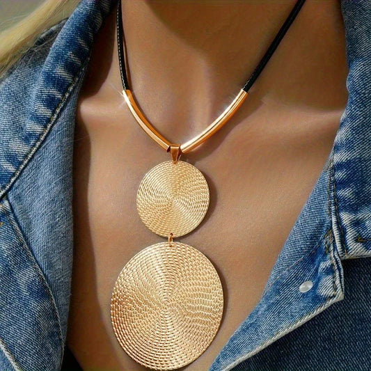 Round Piece Pendant Necklace Women Niche  Design Jewelry