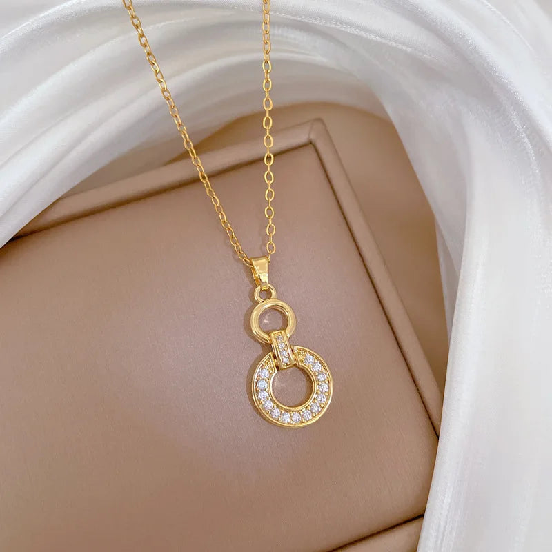 Fashionable Double-ring 8-character Light Luxury style Necklace, Exquisite and Versatile Clavicle Chain Jewelry Set