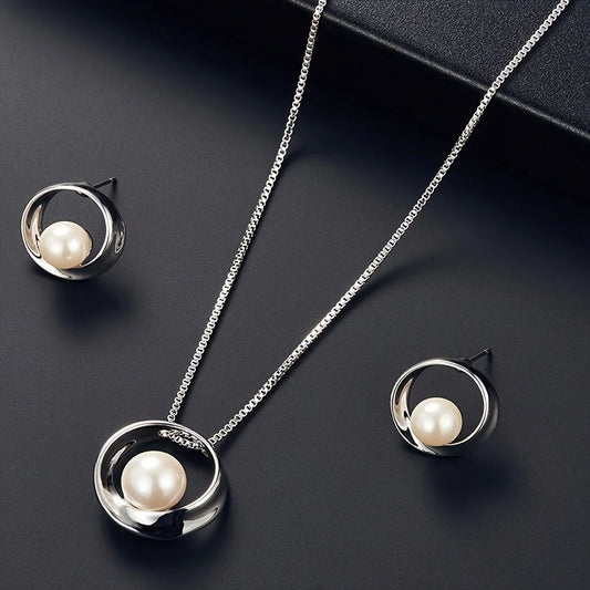 Luxury style Fashion Hollow Round Jewelry Set Pearl Pendant Necklace Stud Earrings Set for Women